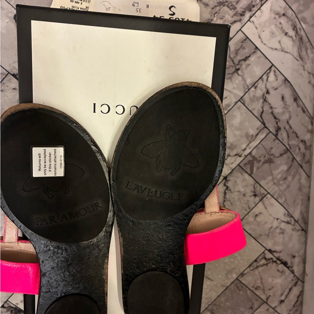 Gucci Fuchsia Pink Leather Logo Double G Thong Sandal size 35 Black Se $495 - Picture 5 of 16